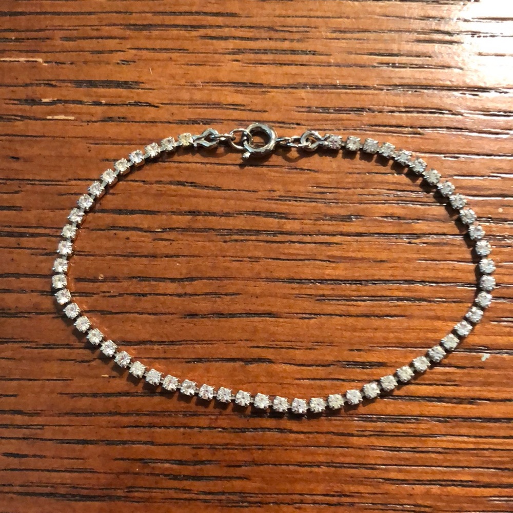 Rhinestones tennis bracelet silver with clasp ❤️ diamond shapes round